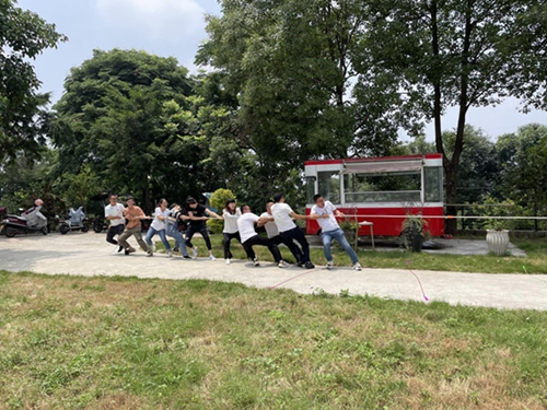 �����l(f��)չ��˾���ж��^�M(j��n)�����h������������l(f��)չ��˾�_չ����(hu��)���(d��ng)